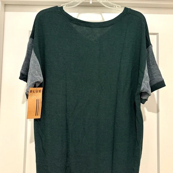 NWT [Blue 84] Oregon Ducks NCAA Short-Sleeved High Low T-Shirt Green Women’s L - Picture 5 of 8